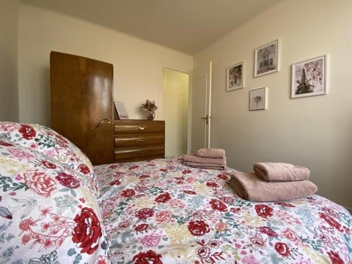 Magnifique T3 Au Centre, Jardin Privatif, Proche Thermes, Wifi, Parking, Jeux Exterieurs, Lave-Linge/Seche-Linge - Fr-1-541-94 Lejlighed La Roche-Posay Eksteriør billede